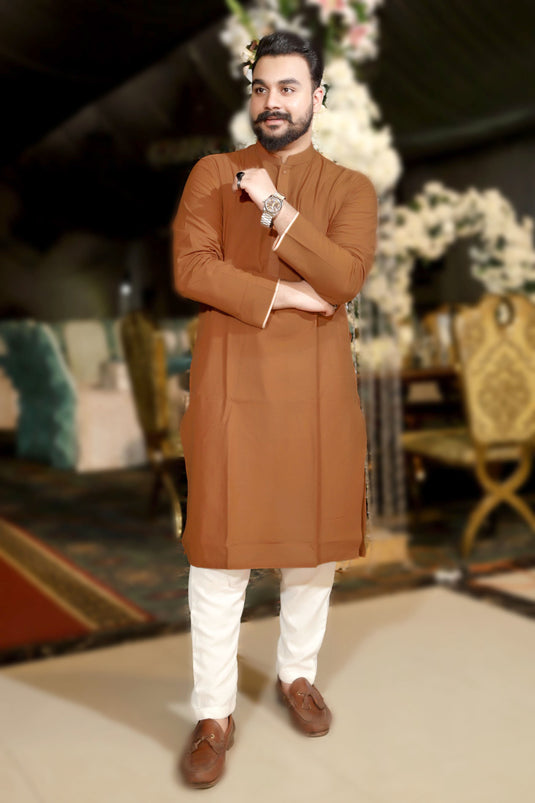 Are you looking for a khaddar kurta that will make you stand out from the crowd? you are in a right place where you can find Premium Quality of Khaddar Kurta. This is perfect for Summer Evening' Spring's outing' Autumn’s Events' Sunny Winters. We created this khaddar kurta to give you and your skin a comfortable and cool feeling.